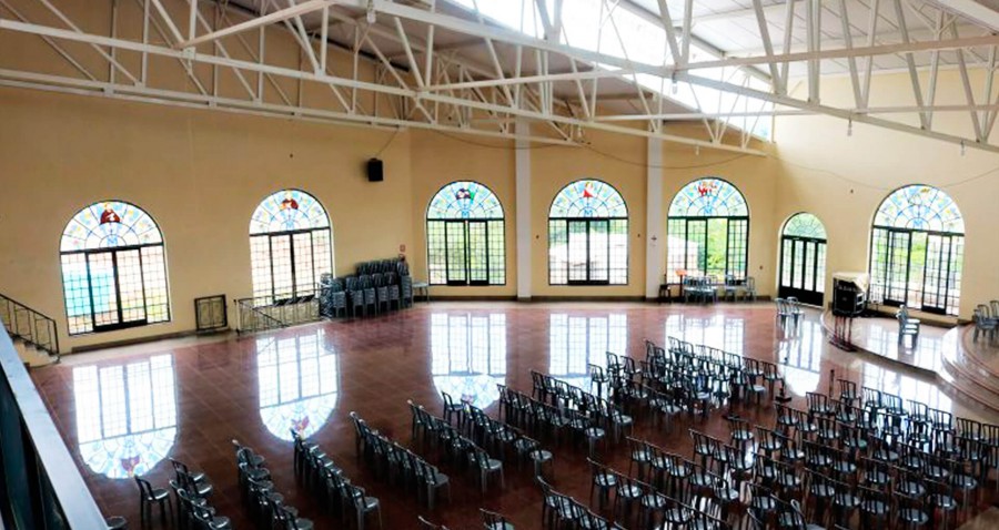 Santuário Diocesano Nossa Senhora da Salete em Caldas Novas